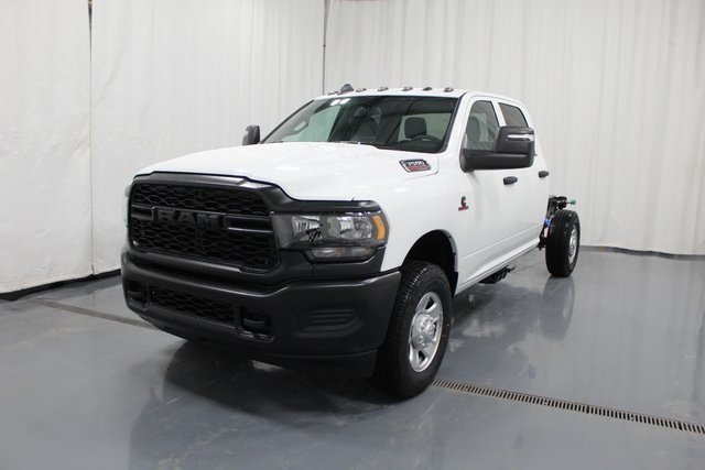 2024 Ram 3500 Tradesman photo 4