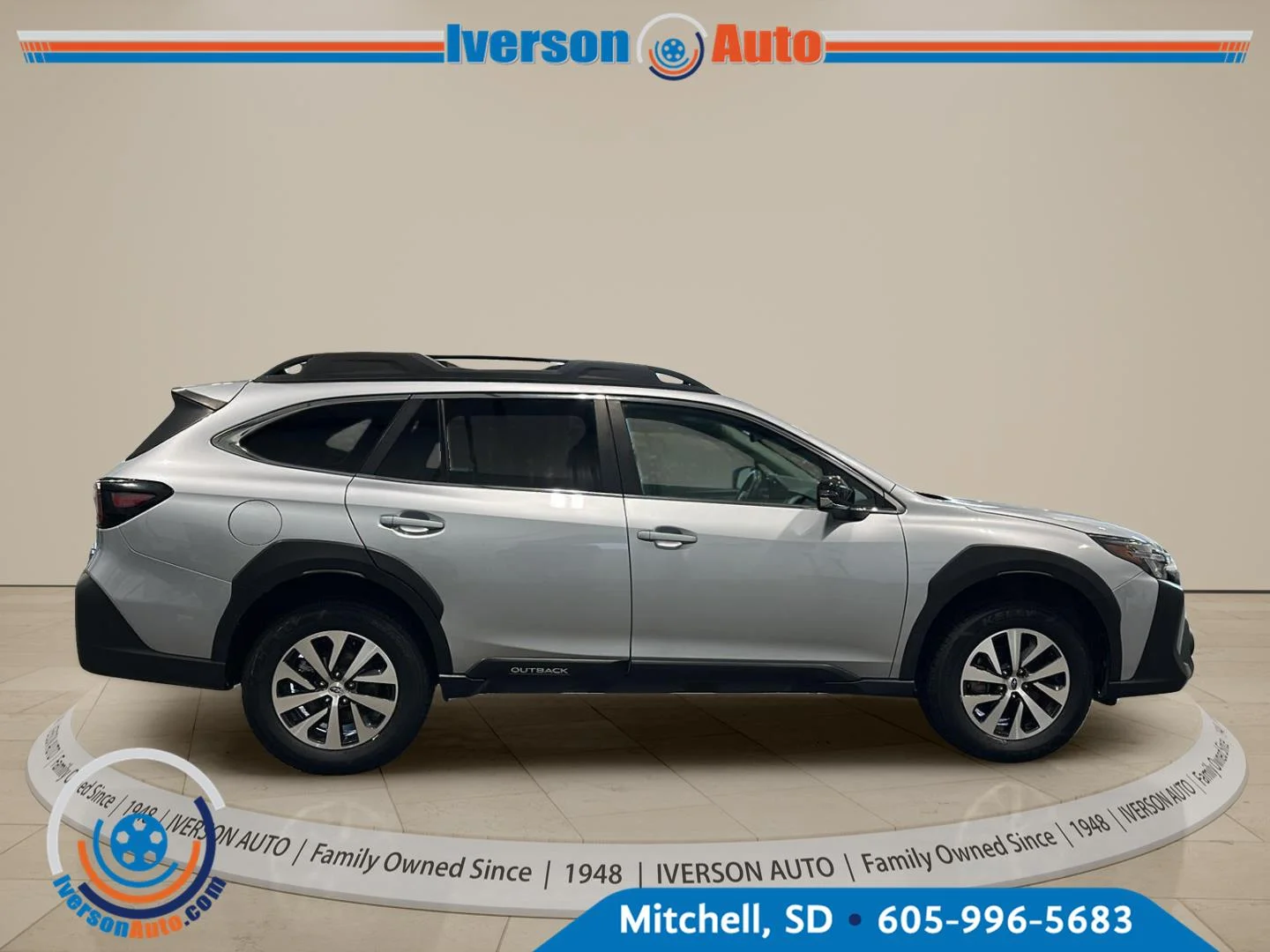 Used 2025 Ice Silver Metallic Subaru Premium image 8