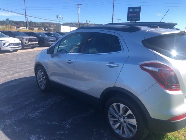 Used 2020 Silver Buick Preferred image 5