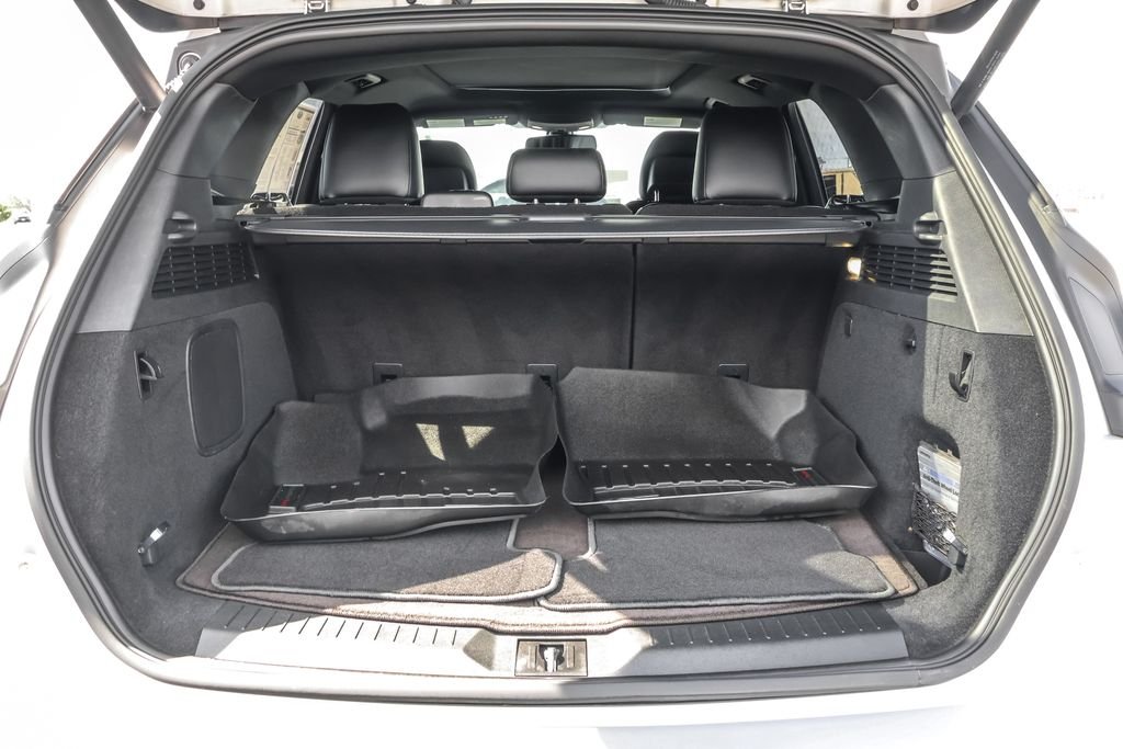 Used 2017 Silver Lincoln Reserve image 32