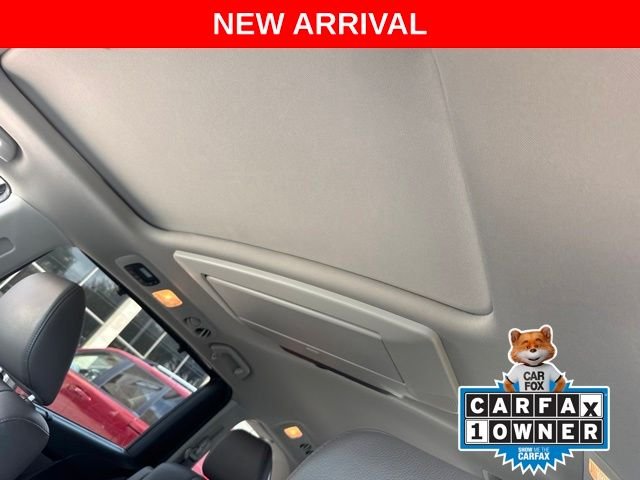 Used 2016 Black Honda Touring Elite image 14