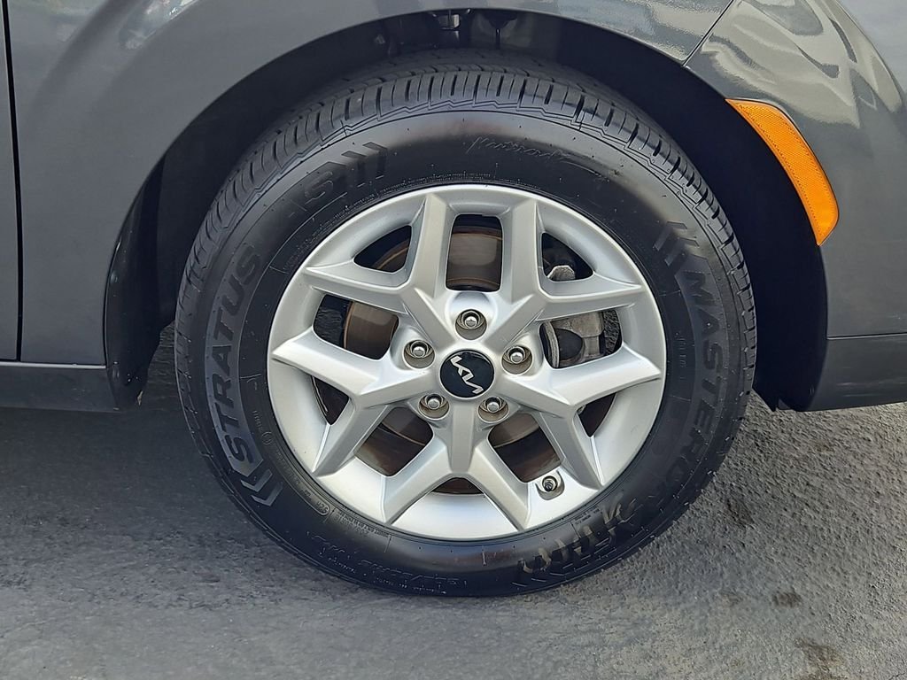Used 2022 Gravity Gray Kia LX image 29
