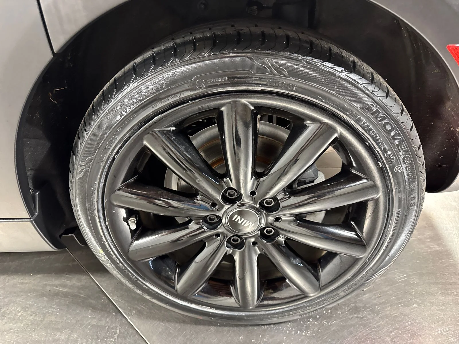Used 2019 Gray Metallic MINI Signature image 12