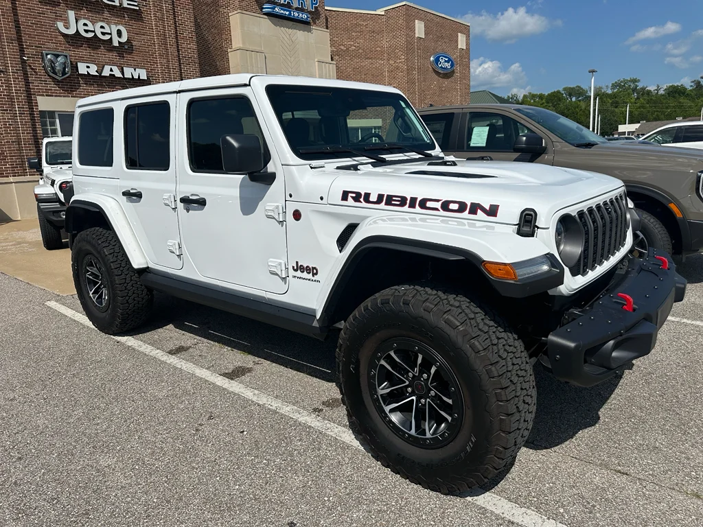 2024 Jeep Wrangler Rubicon X's photo