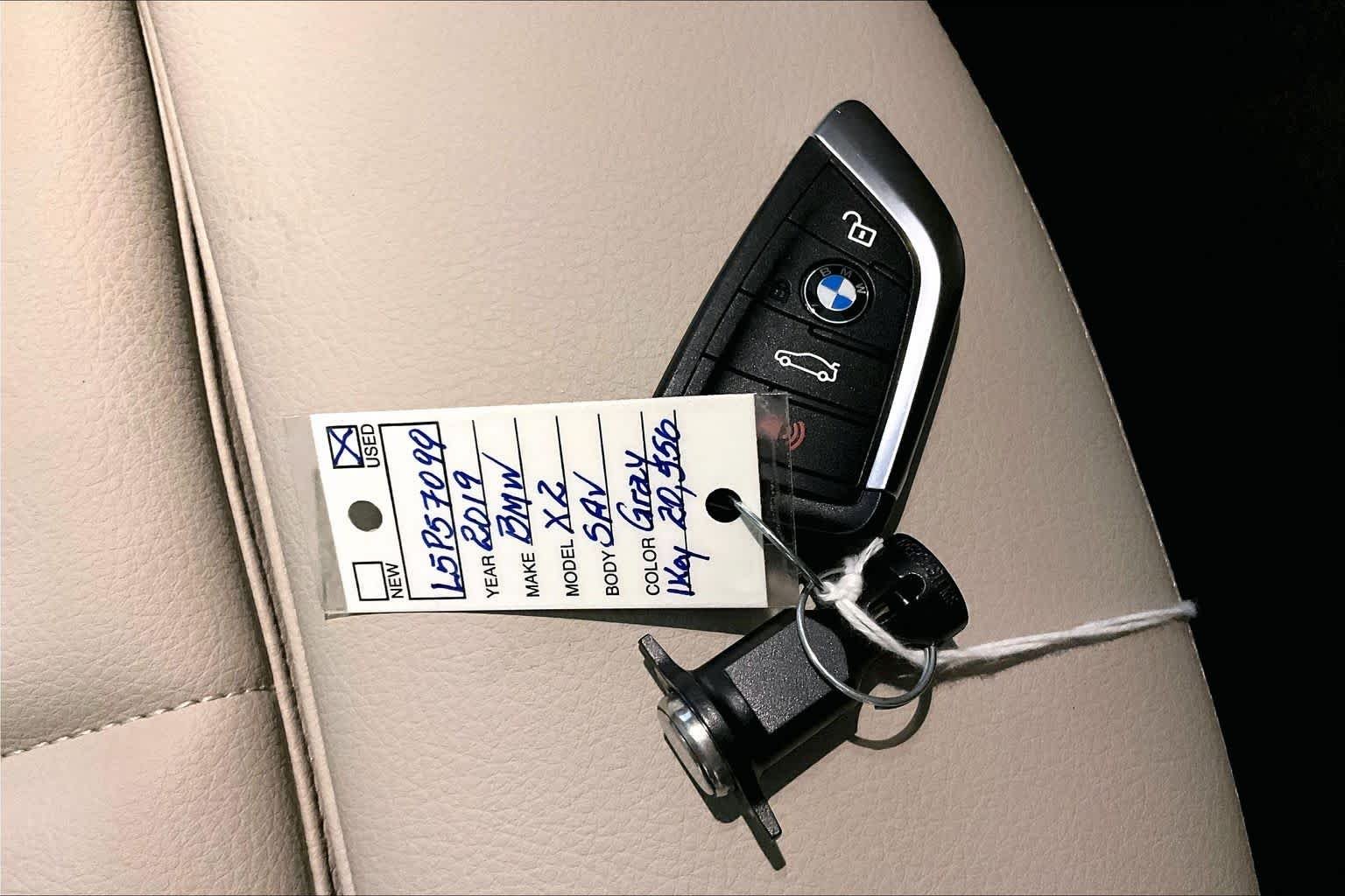 Used 2020 Mineral Gray Metallic BMW xDrive28i image 14