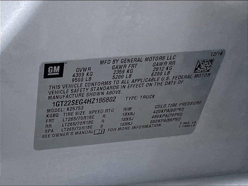 Used 2017 Silver GMC SLE image 36