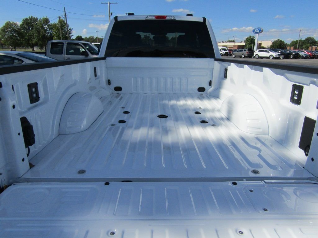 2026 Ford F-350 Super Duty XLT - Photo 30