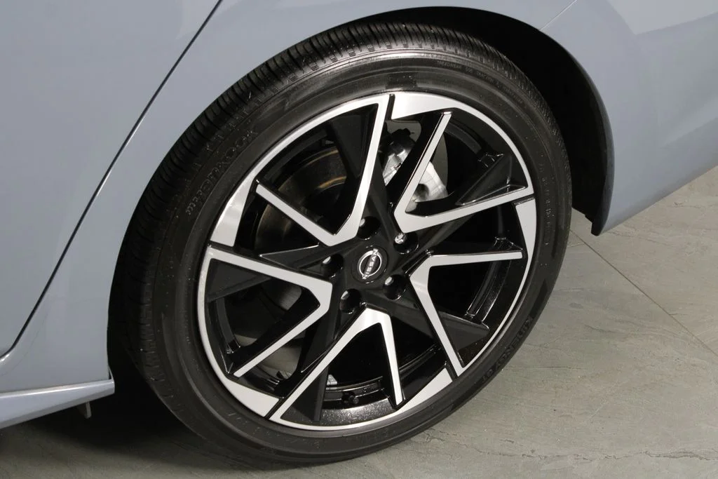 Certified Used 2024 Gray Nissan SR image 13