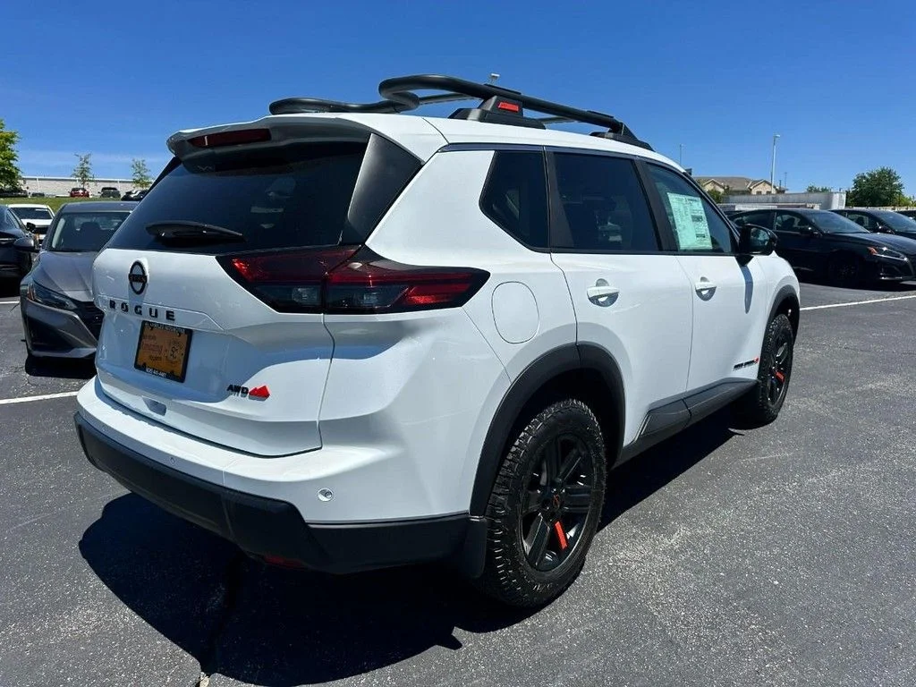 New 2026 Everest White Pearl TriCoat Nissan Rock Creek® image 3