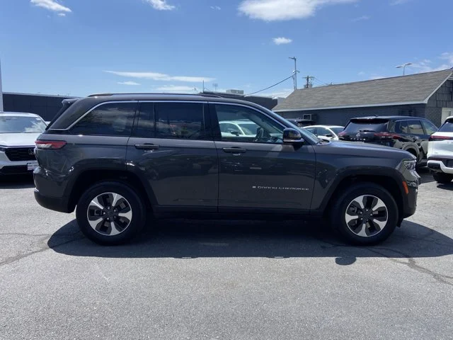 Used 2023 Baltic Gray Metallic Clearcoat Jeep  image 3