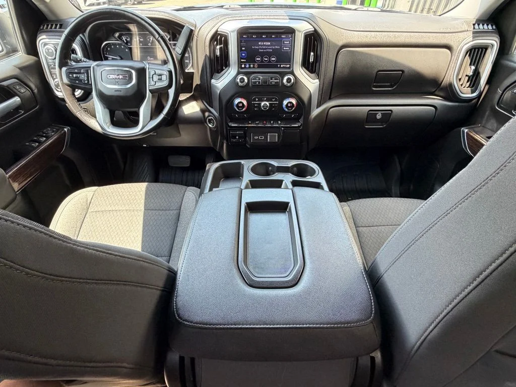 Used 2021 Blue GMC SLE image 9