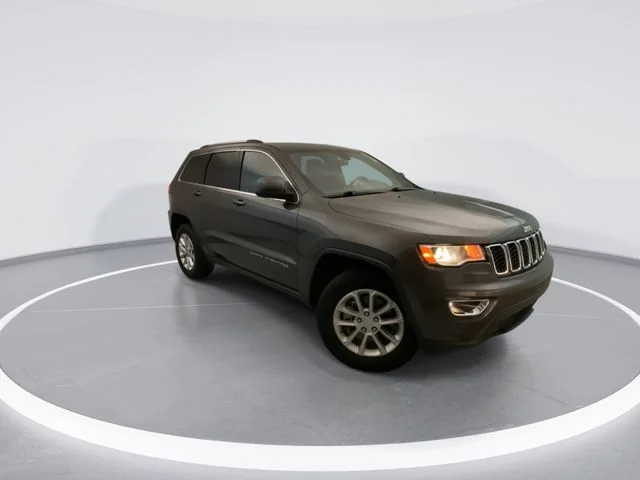 Used 2021 Gray Jeep Laredo E image 6
