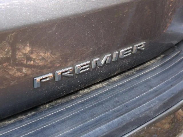 Used 2021 Gray Chevrolet Premier image 15