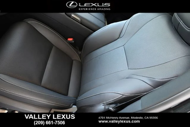 2026 Lexus LX 700h F-Sport - Photo 14