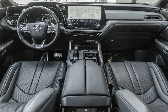 Used 2025 Wind Chill Pearl Lexus 500h F SPORT Premium image 8