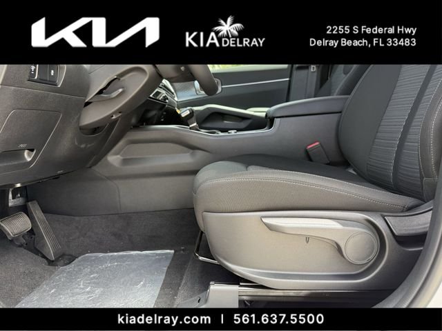 New 2026 Glacial White Pearl Kia LX image 16