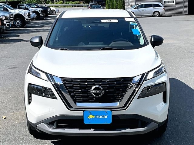 Used 2023 White Nissan S image 2