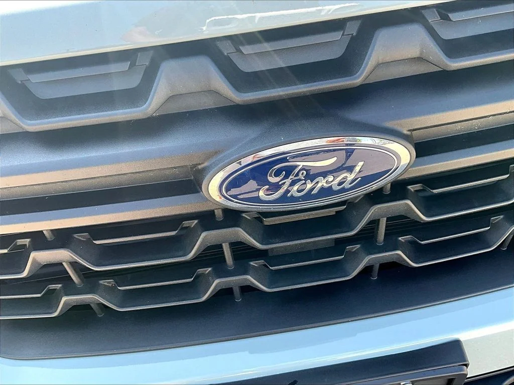 Used 2024 Green Ford XL image 35