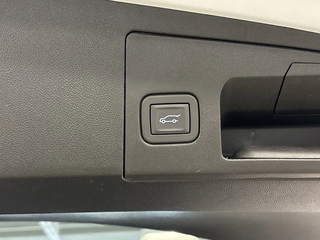2025 Cadillac XT5 Premium Luxury - Photo 17