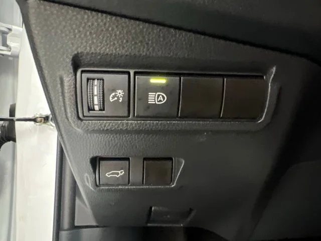 Used 2023 Beige Toyota XLE image 22