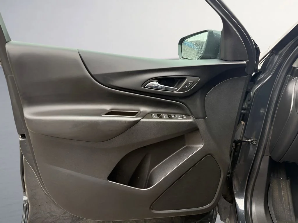 Used 2023 Iron Gray Metallic Chevrolet LT image 25