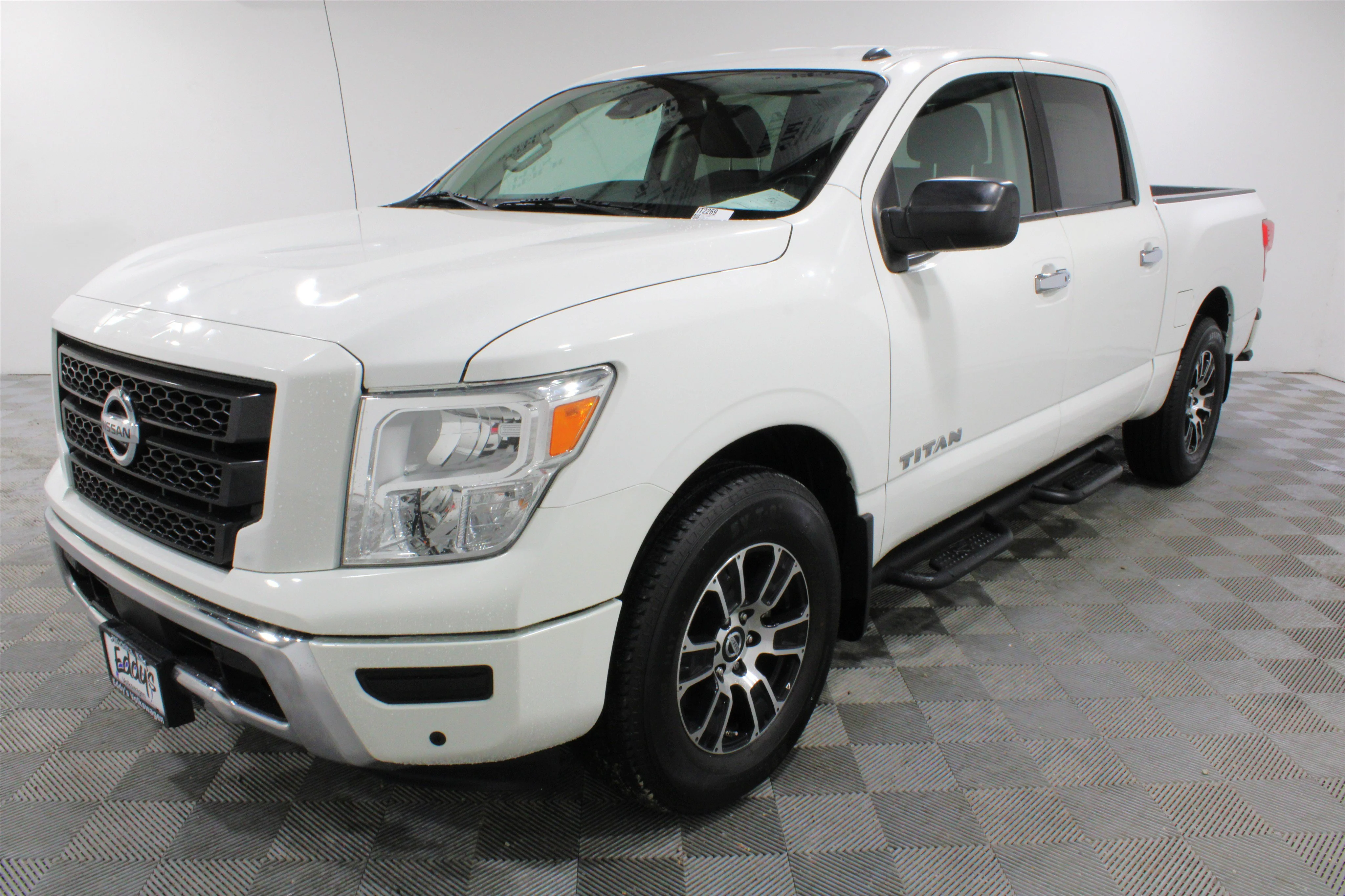 2021 Nissan Titan SV - Photo 30