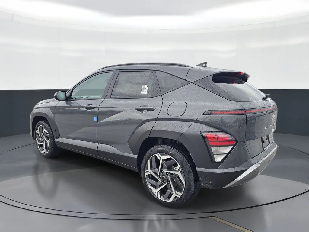 New 2026 Gray Hyundai SEL Premium image 4