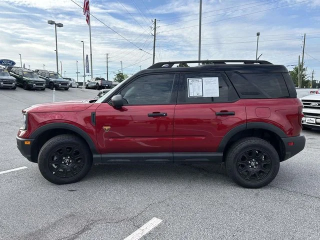 Used 2025 Ruby Red Metallic Tinted Clearcoat Ford Badlands image 5