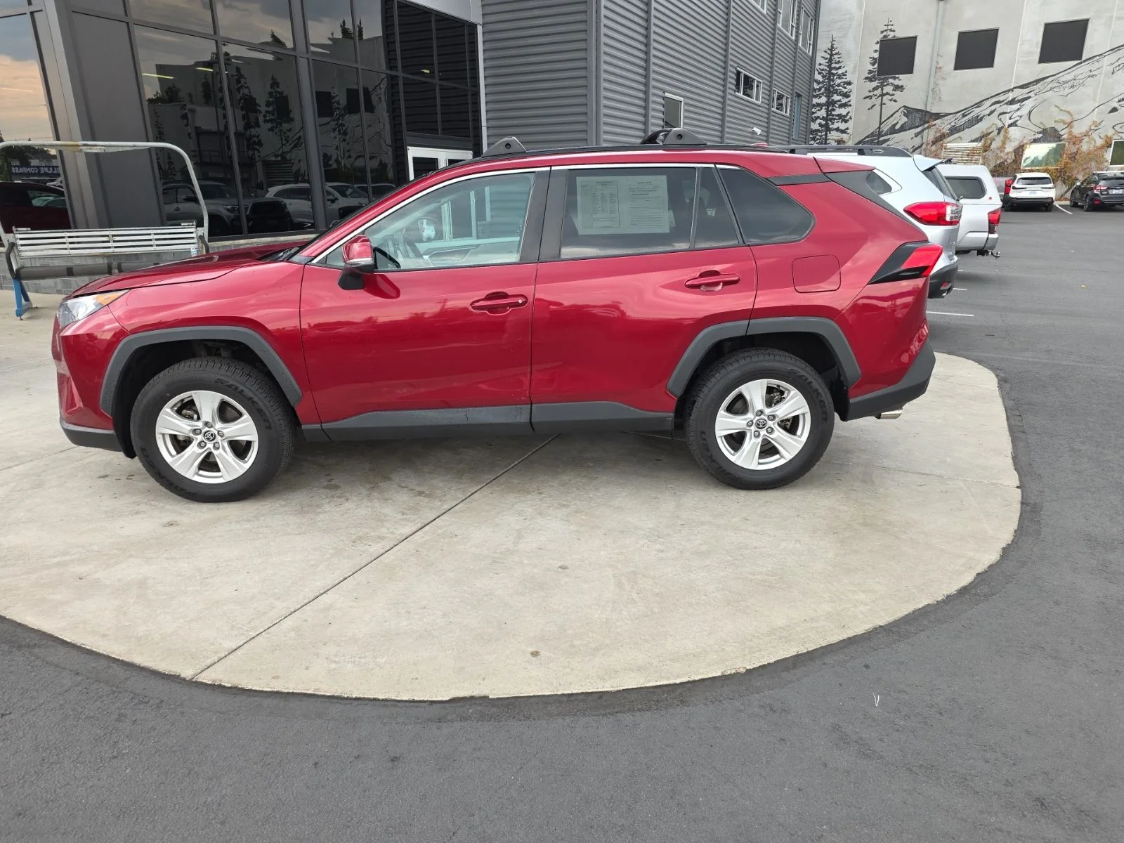 Used 2021 Pearl Toyota XLE image 8