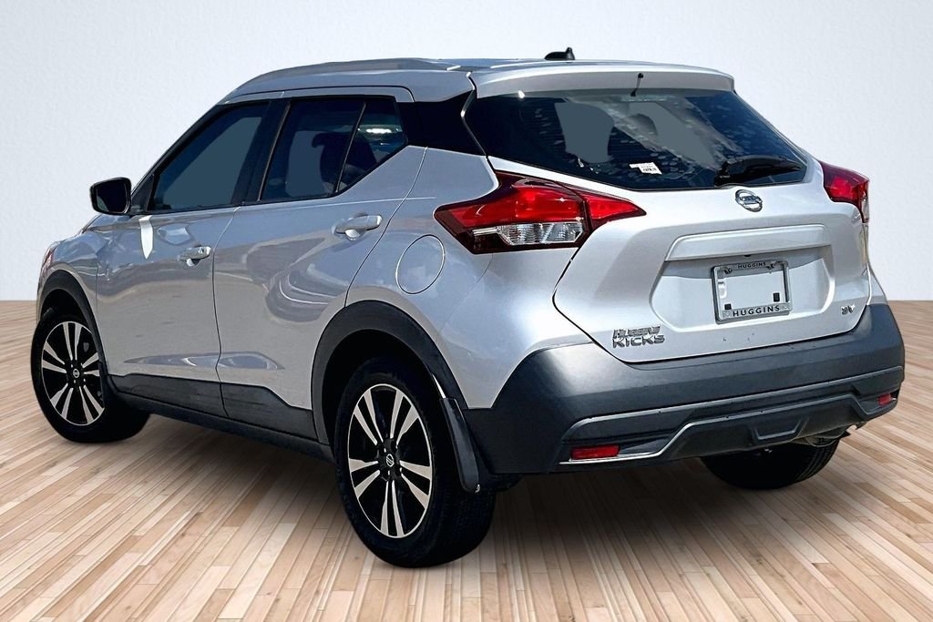 Used 2018 Silver Nissan SV image 10