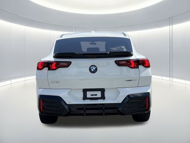 Used 2025 White BMW xDrive28i image 4