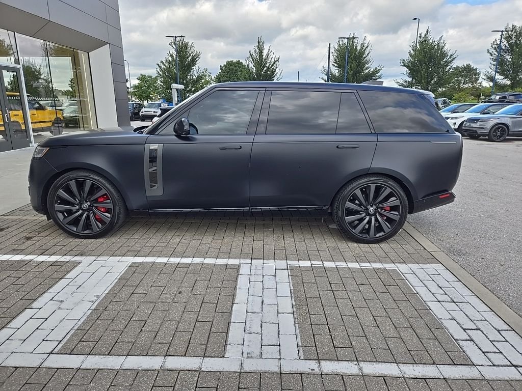 Used 2023 Ligurian Black SV Bespoke Ultra Metallic Sat Land Rover SV image 8