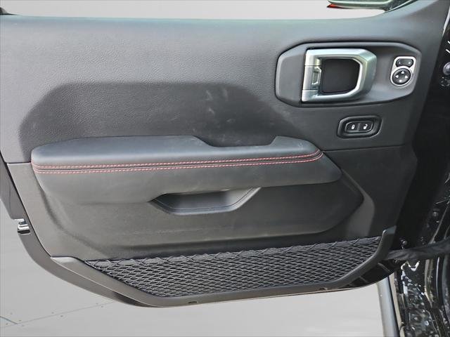 New 2026 Black Clear-Coat Exterior Paint Jeep Rubicon image 14
