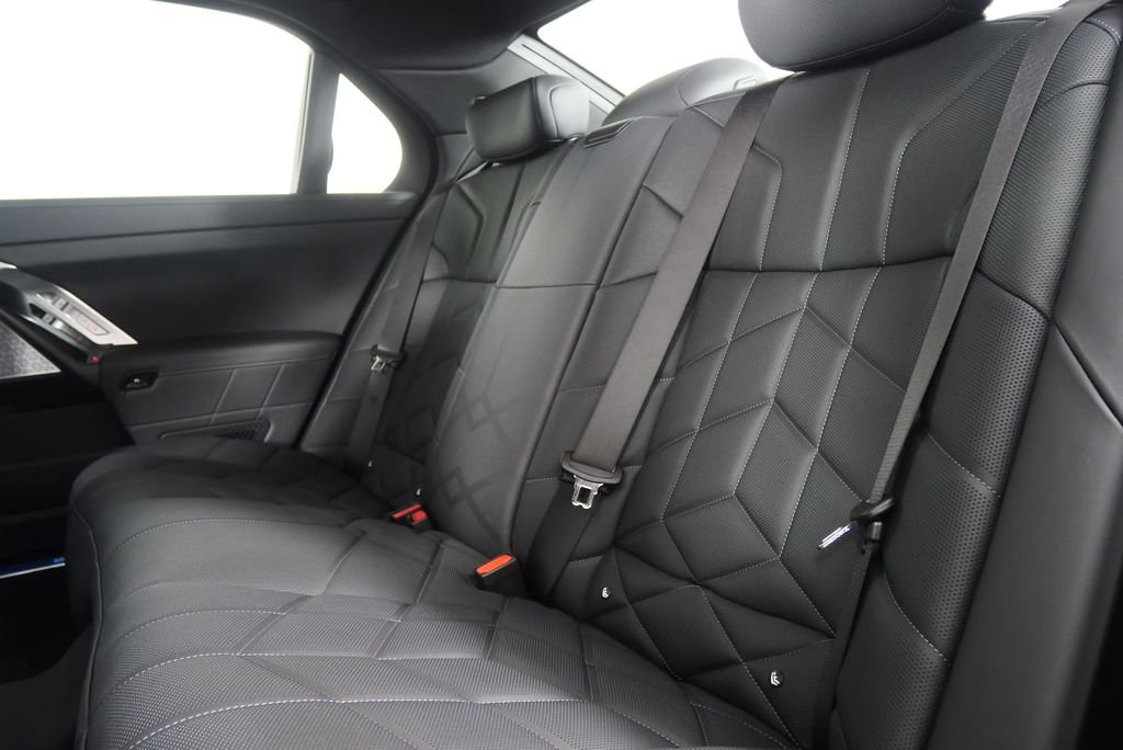 Used 2026 Black Sapphire Metallic BMW 750e xDrive image 16