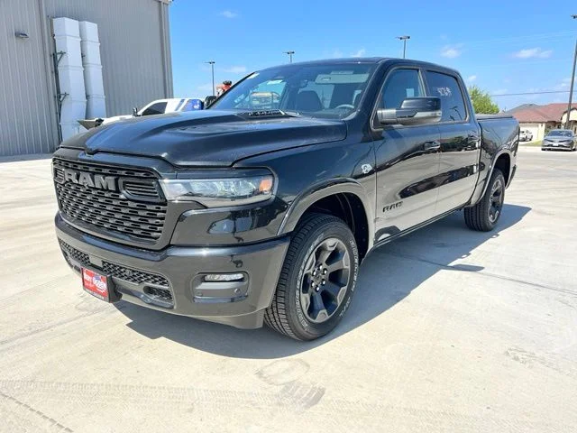 New 2026 Diamond Black Crystal Pearl-Coat Exterior Paint RAM Big Horn/Lone Star image 3