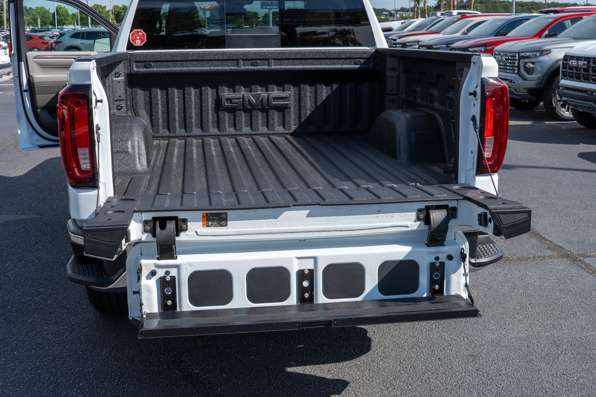 2026 GMC Sierra 1500 SLT - Photo 30
