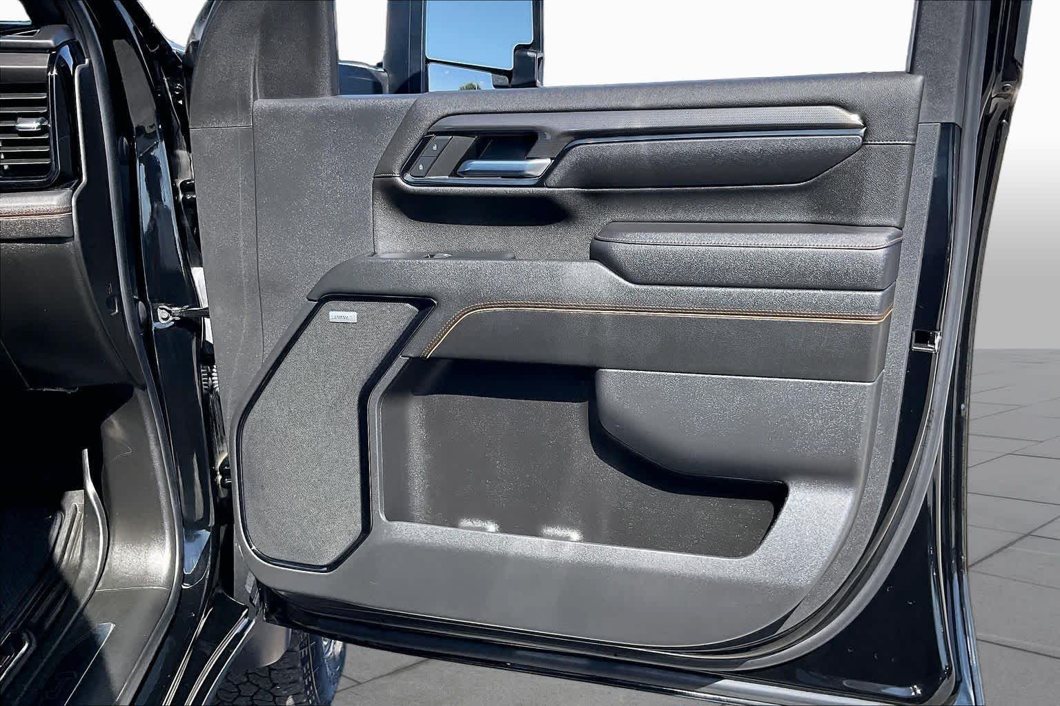Used 2024 Onyx Black GMC AT4 image 23