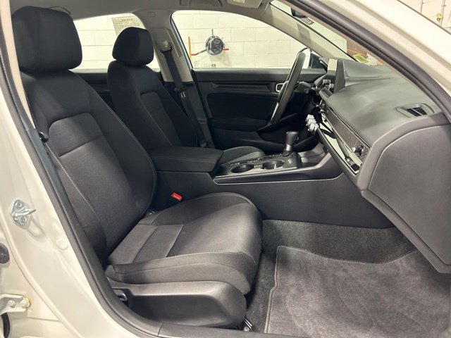 2025 Honda Civic LX - Photo 14
