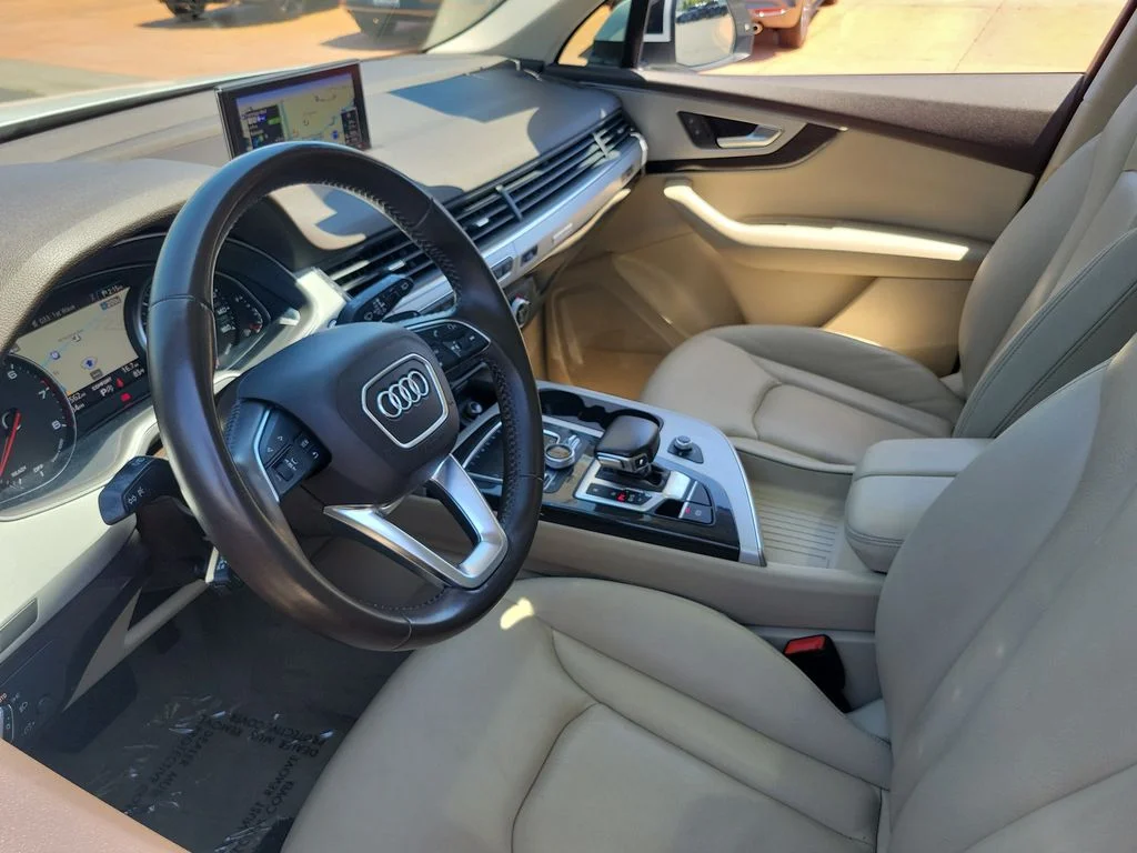 Used 2019 Carrara White Audi 45 Premium image 3