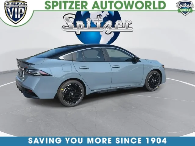 New 2026 Atlantic Gray Metallic / Super Black Two-tone Nissan SR image 16