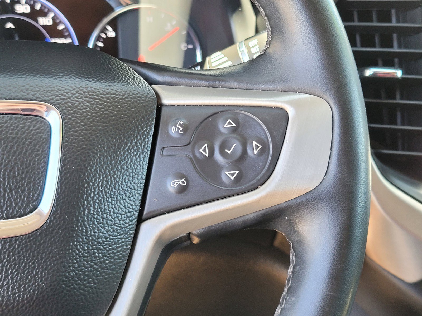 Used 2023 Summit White GMC Denali image 26