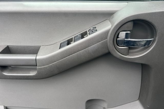 Used 2007 Silver Nissan S image 12