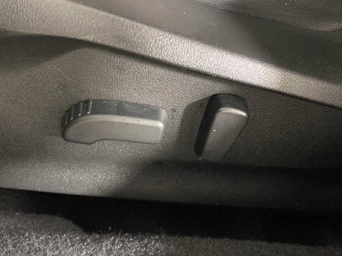 Used 2021 Magnetite Gray Metallic Subaru Limited image 28