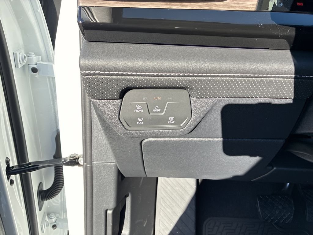 2026 Volkswagen Atlas SEL - Photo 19
