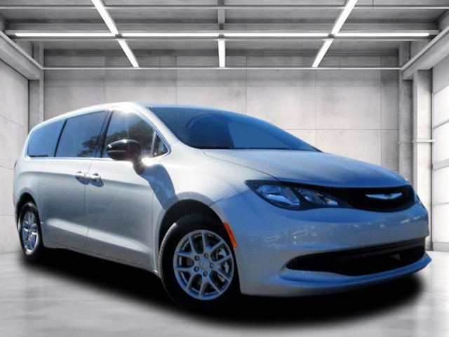 2026 Chrysler Voyager LX