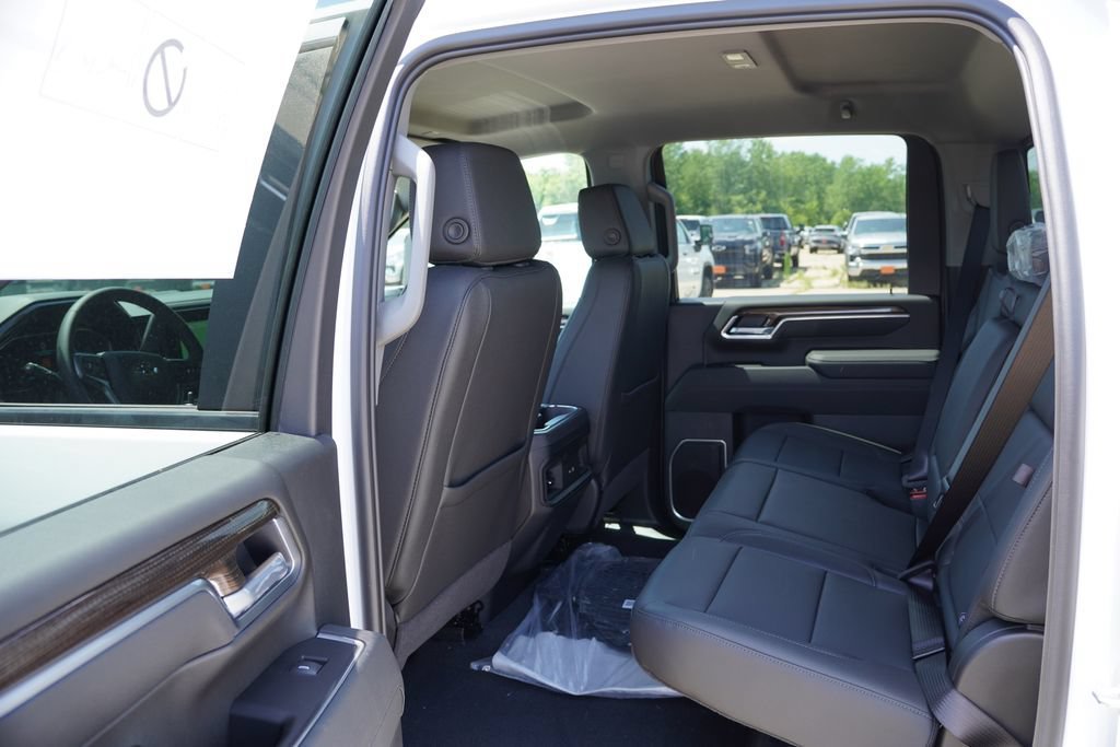 New 2026 Summit White Chevrolet LT image 12