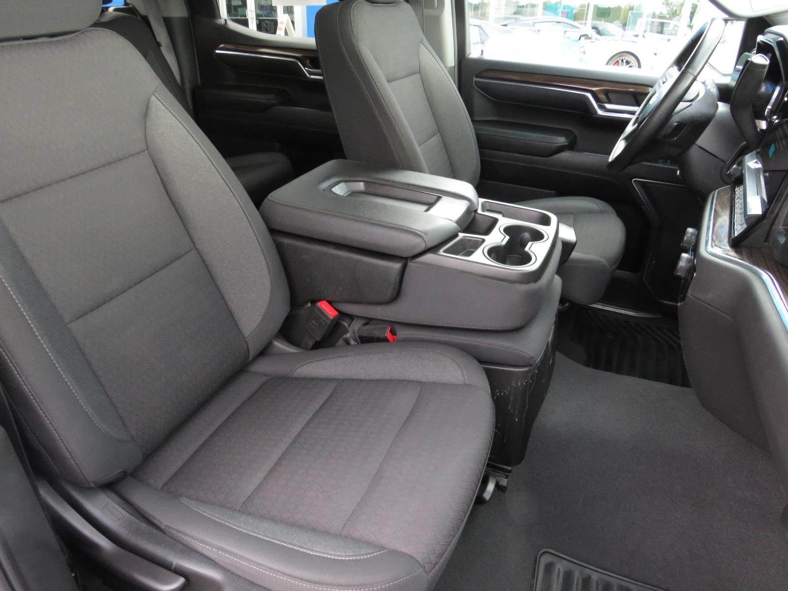 Used 2023 Summit White Chevrolet RST image 17