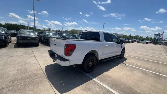 New 2026 Oxford White Ford XLT image 12