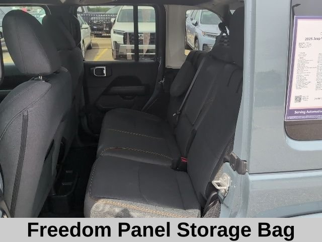 Used 2025 Gray Jeep Sahara 4xe image 13