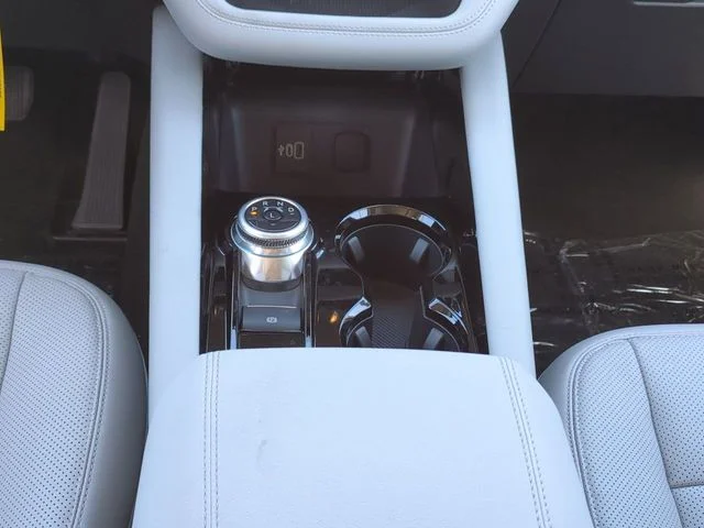 New 2026 Carbonized Gray Metallic Ford Platinum™ image 19